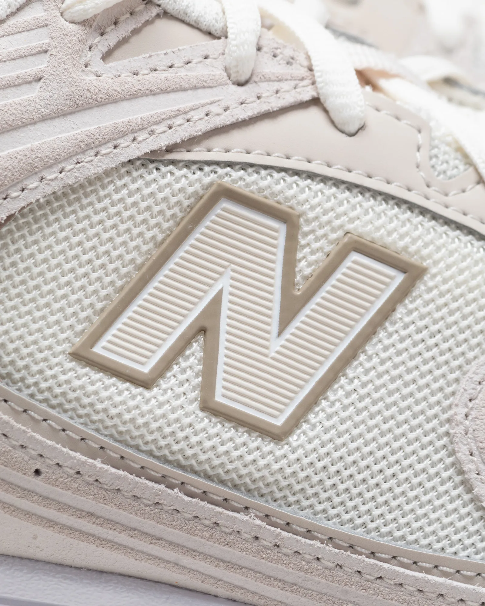 New Balance MR530
