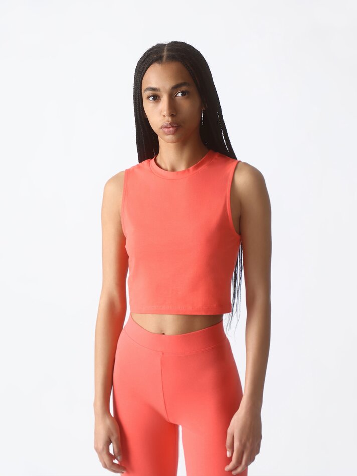 Blusa sem mangas - Avermelhada