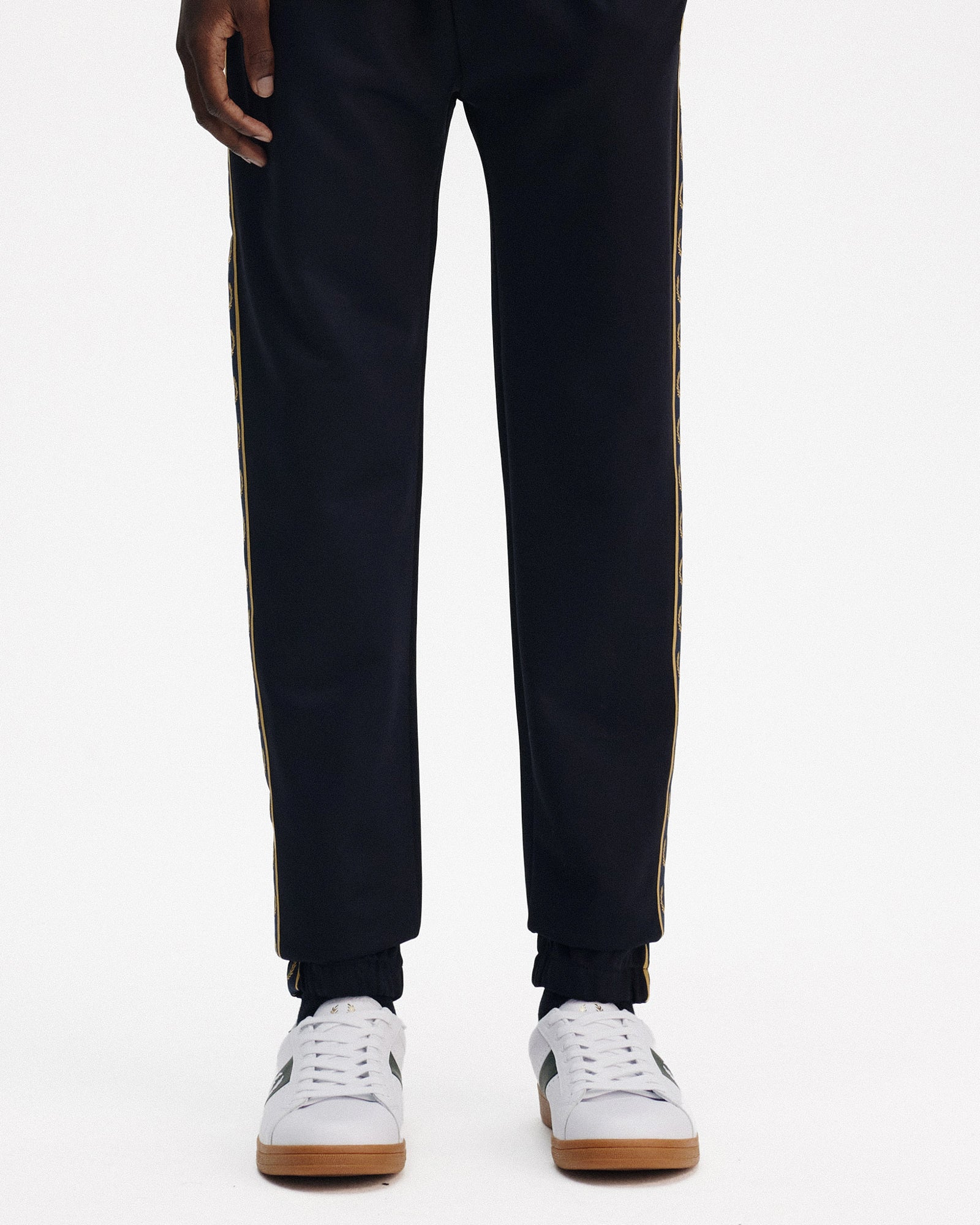 Fred Perry<br>Contrast Tape-Track Pant