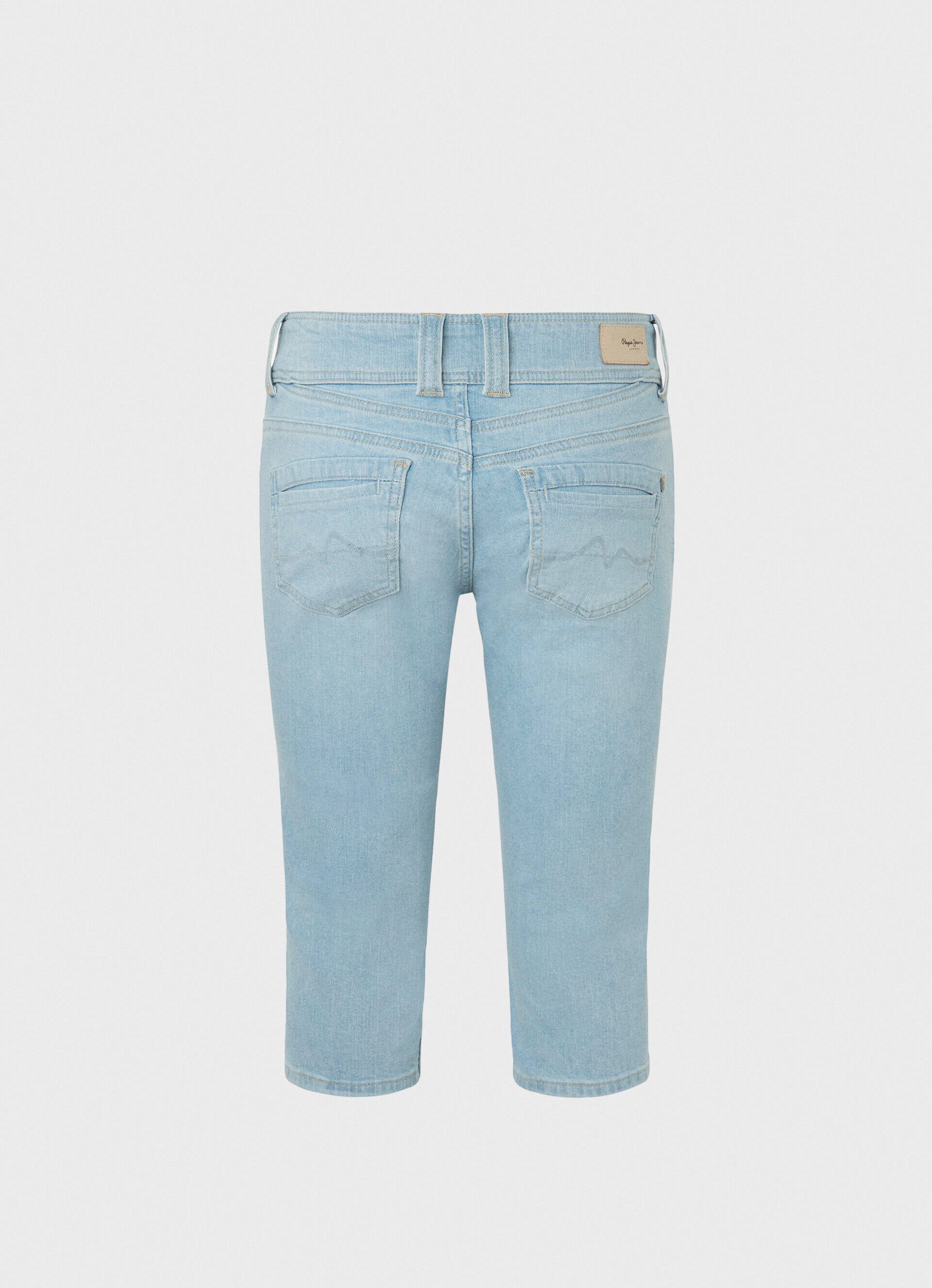 CALÇA JEANS CURTA 3/4 CORTE REGULAR - jeans