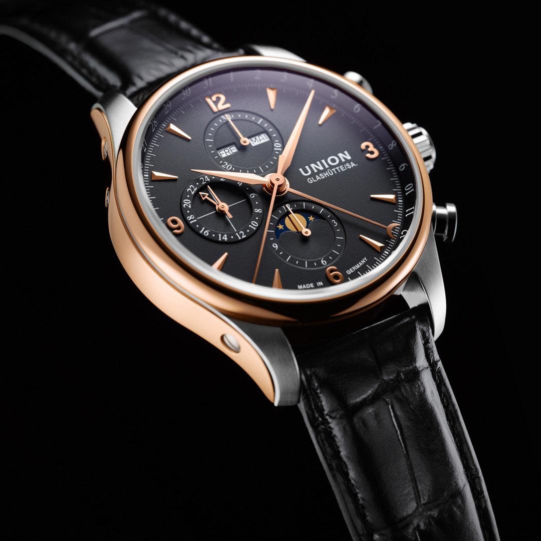 Union Glashütte Belisar Chronograph Mondphase Bicolor Schwarz - Englische Version