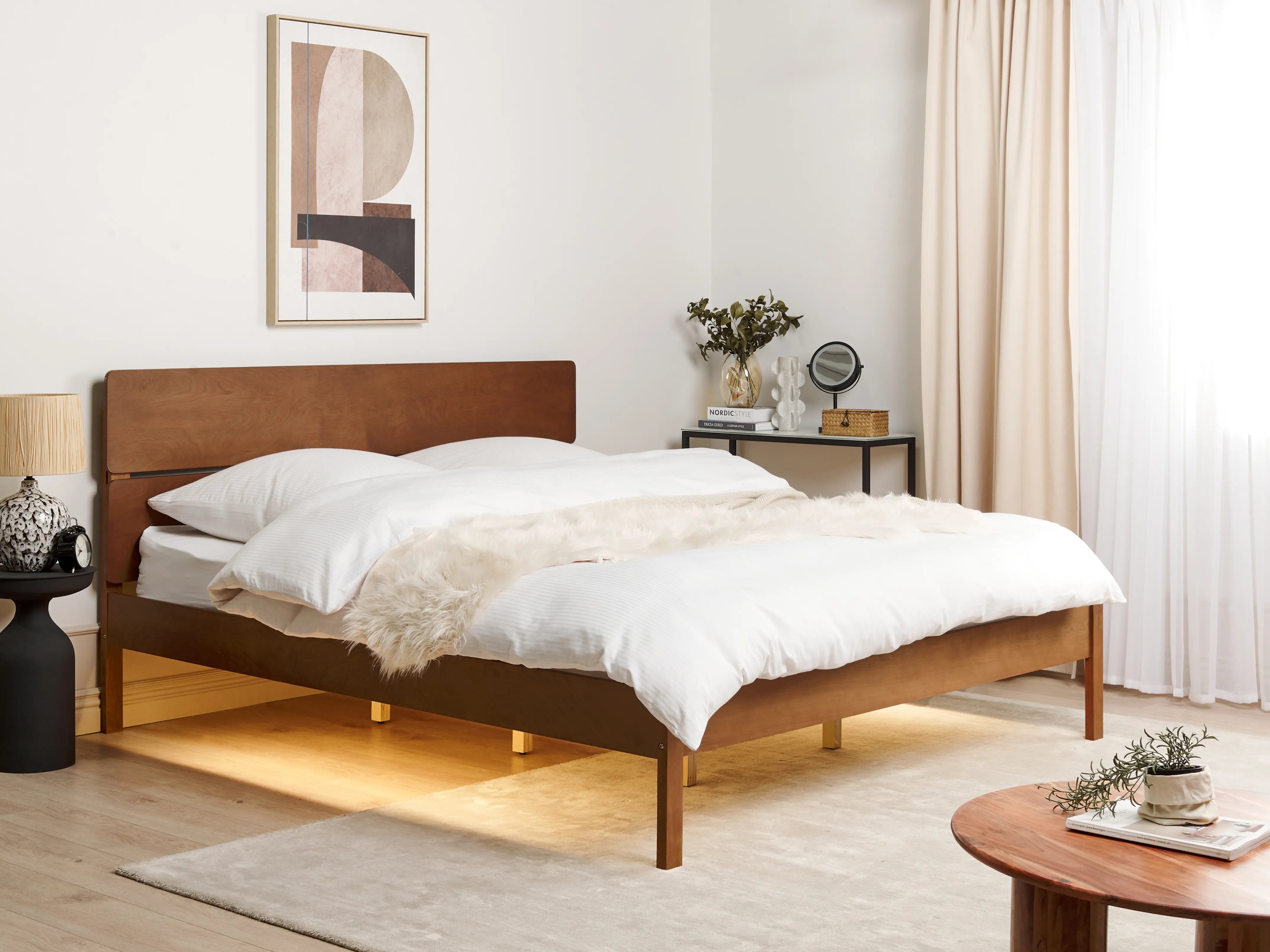 Bed met LED-verlichting Hout BOISSET 180 x 200 cm Donkerbruin