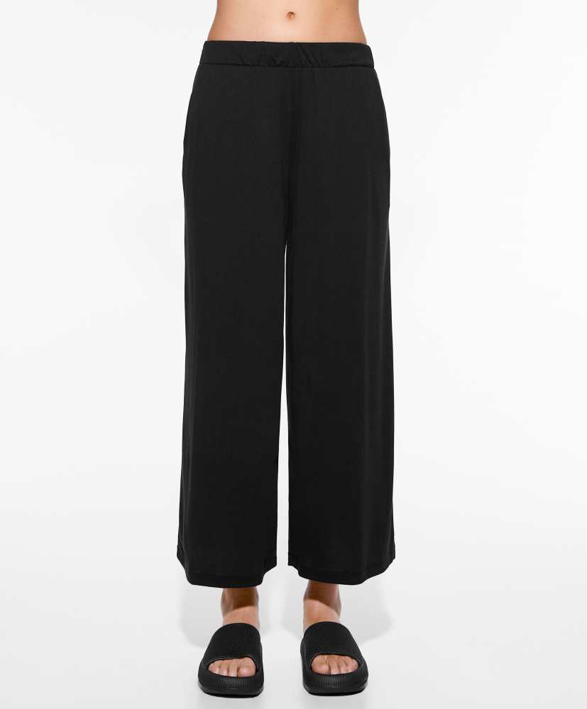 Calça cropped de modal