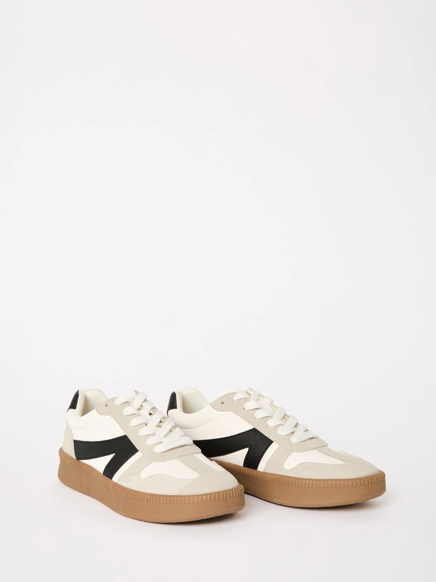 Wit en zwart - Friends Like These retro sportschoenen met veters en rubberen zool
