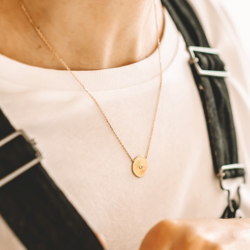 Collier Fin Plaqué Or Tendance Medaillon Piece Pierre Precieuse Strass