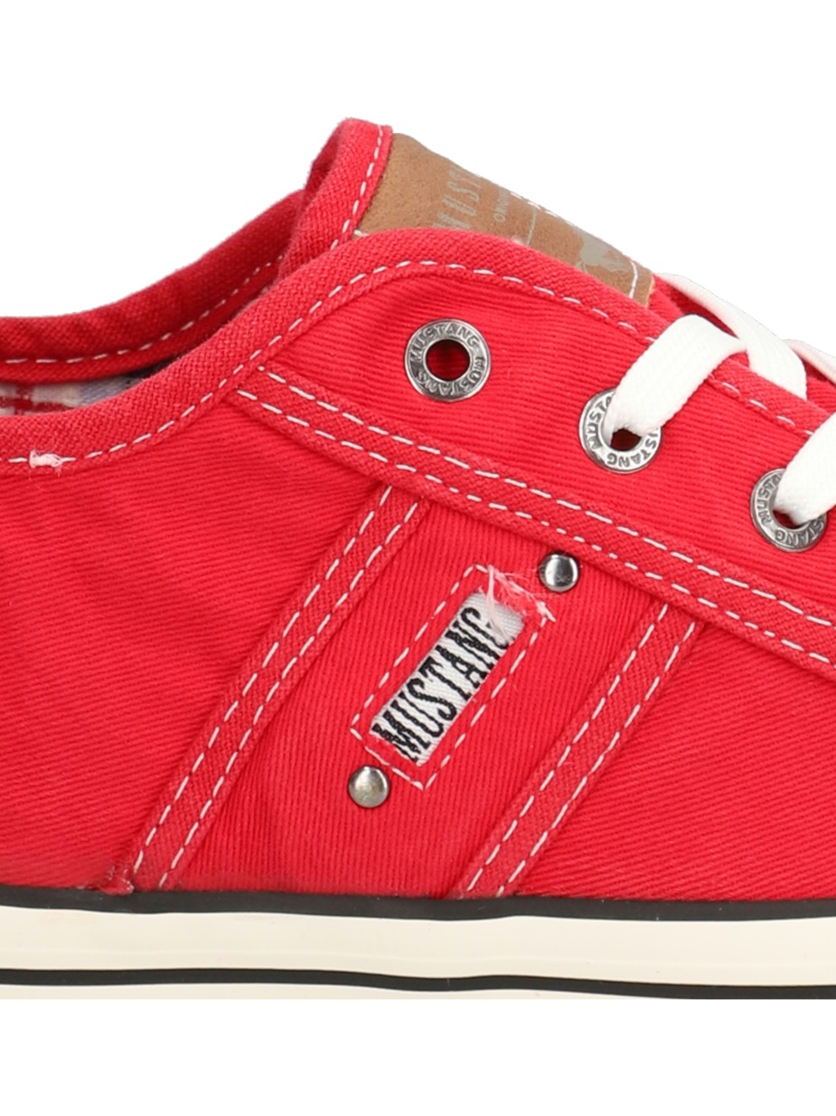 Canvas Sneaker