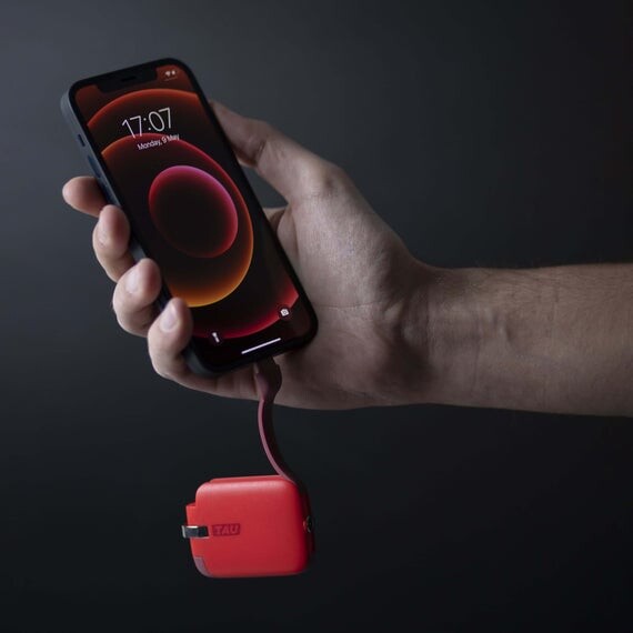 Tau - Powerbank - USB-C, Lightning + Microusb - Rød - 1400 Mah