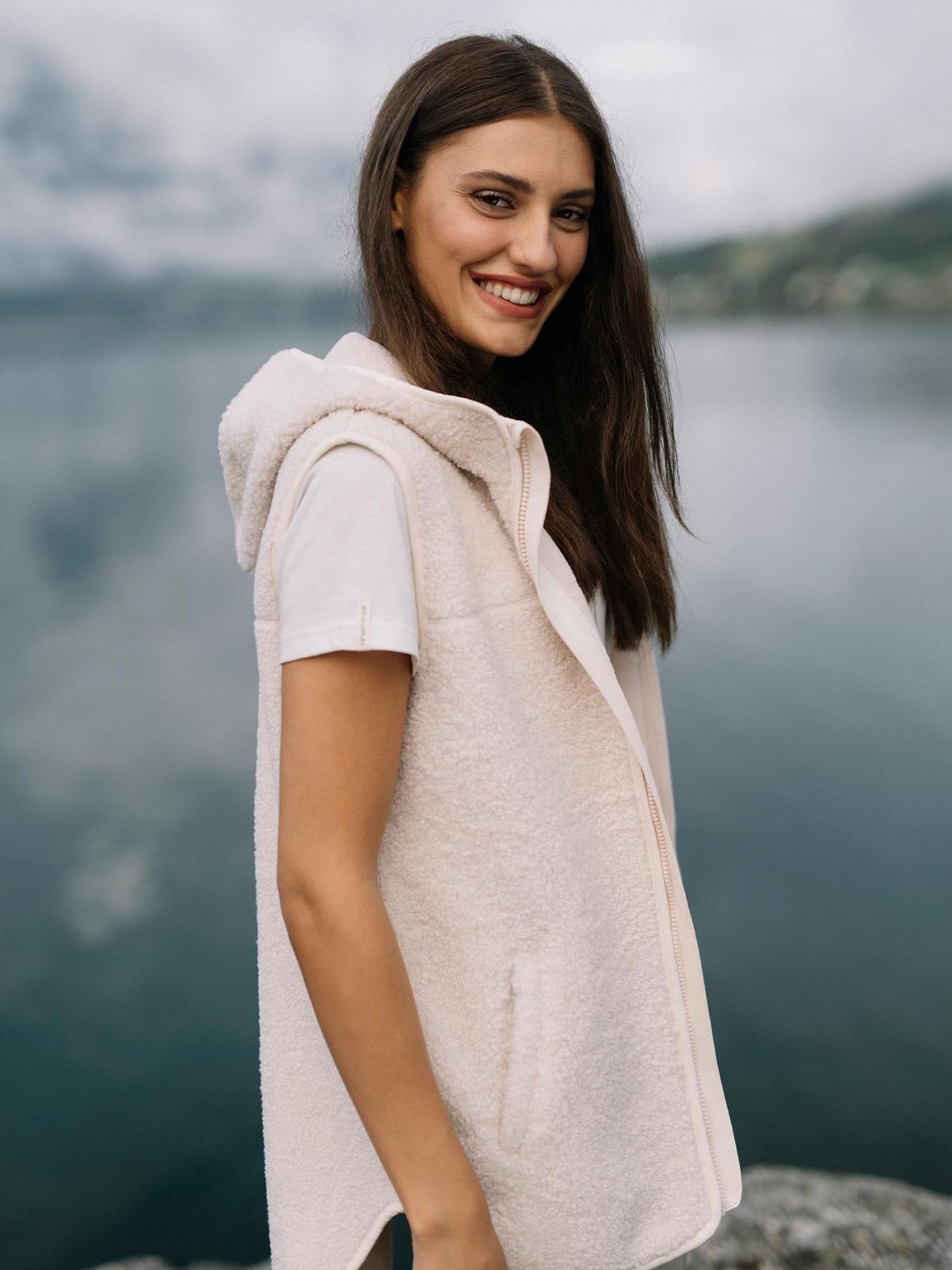 Mellow Pile Vest D