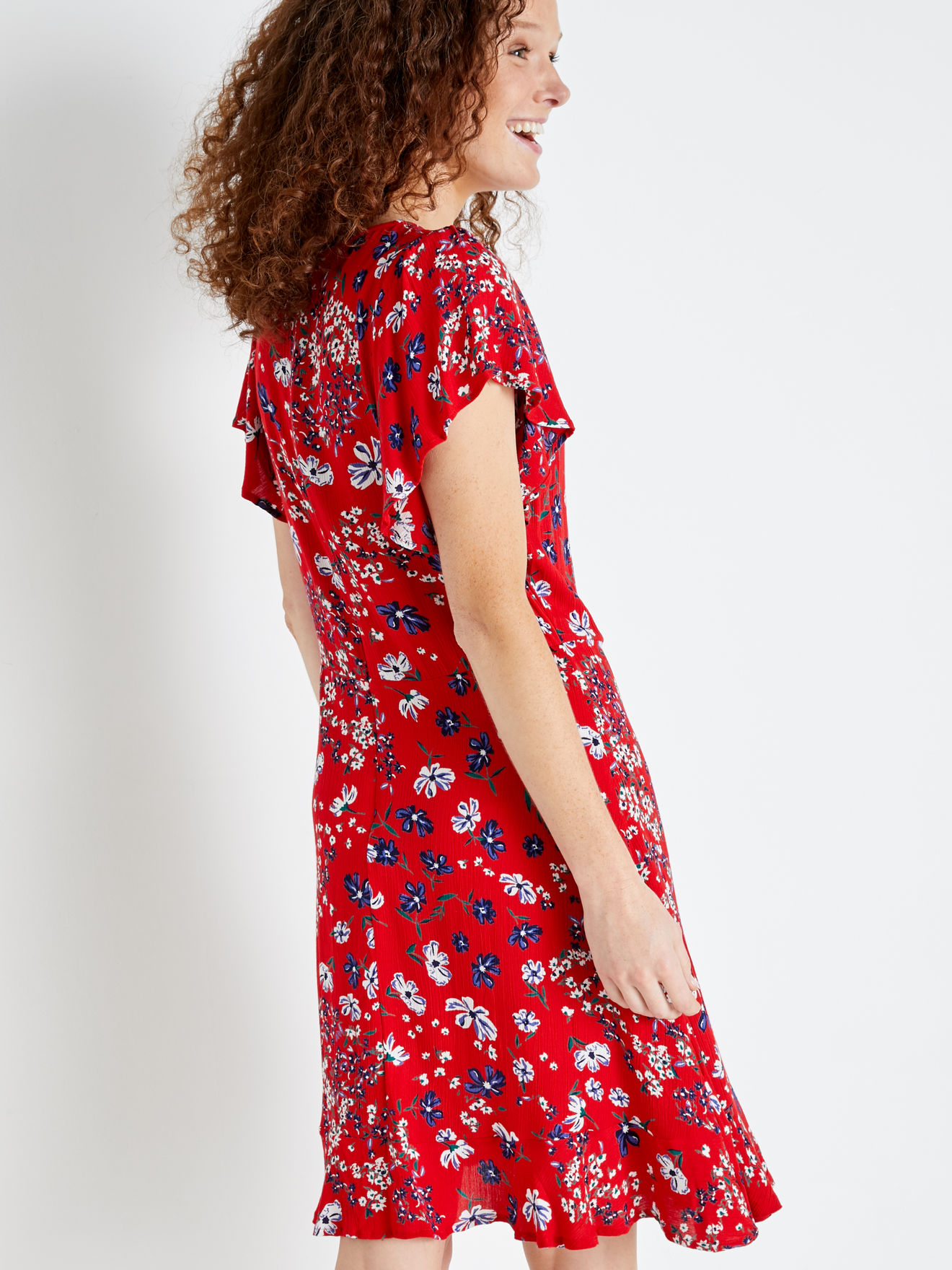 Robe à volants, manches courtes