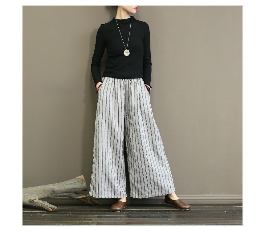 Supernova - Gestreepte cropped broek met wijde pijpen en middelhoge taille