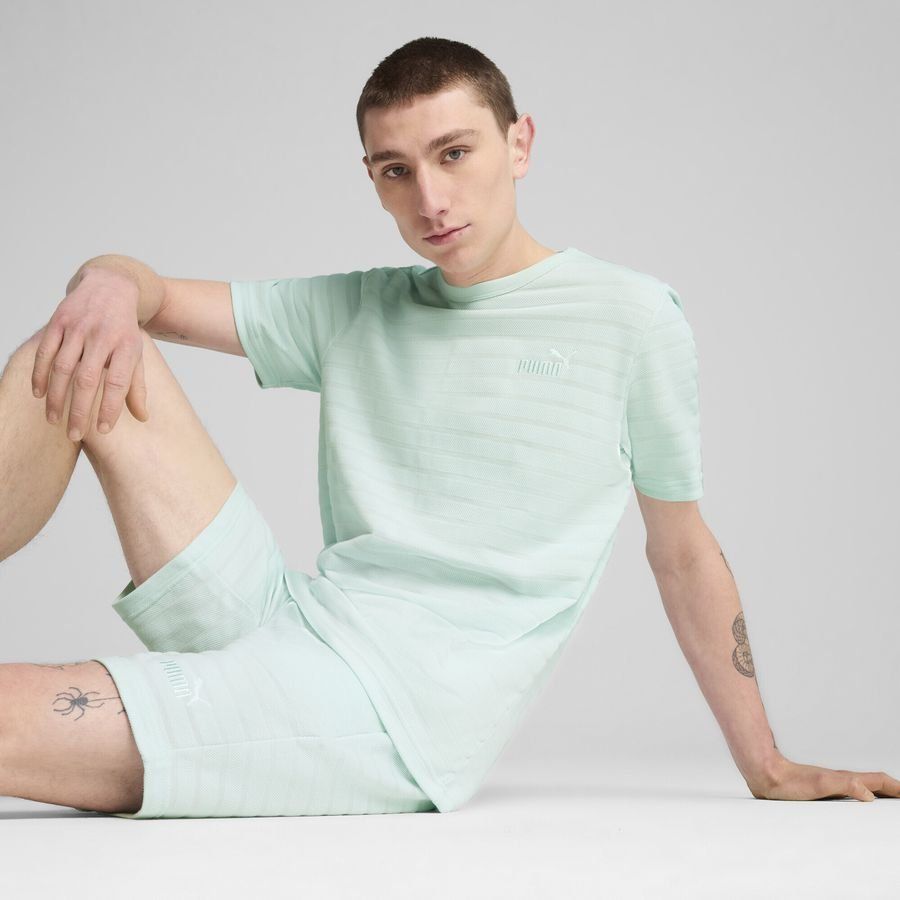 Puma Essentials Elevated Strukturiertes T-Shirt