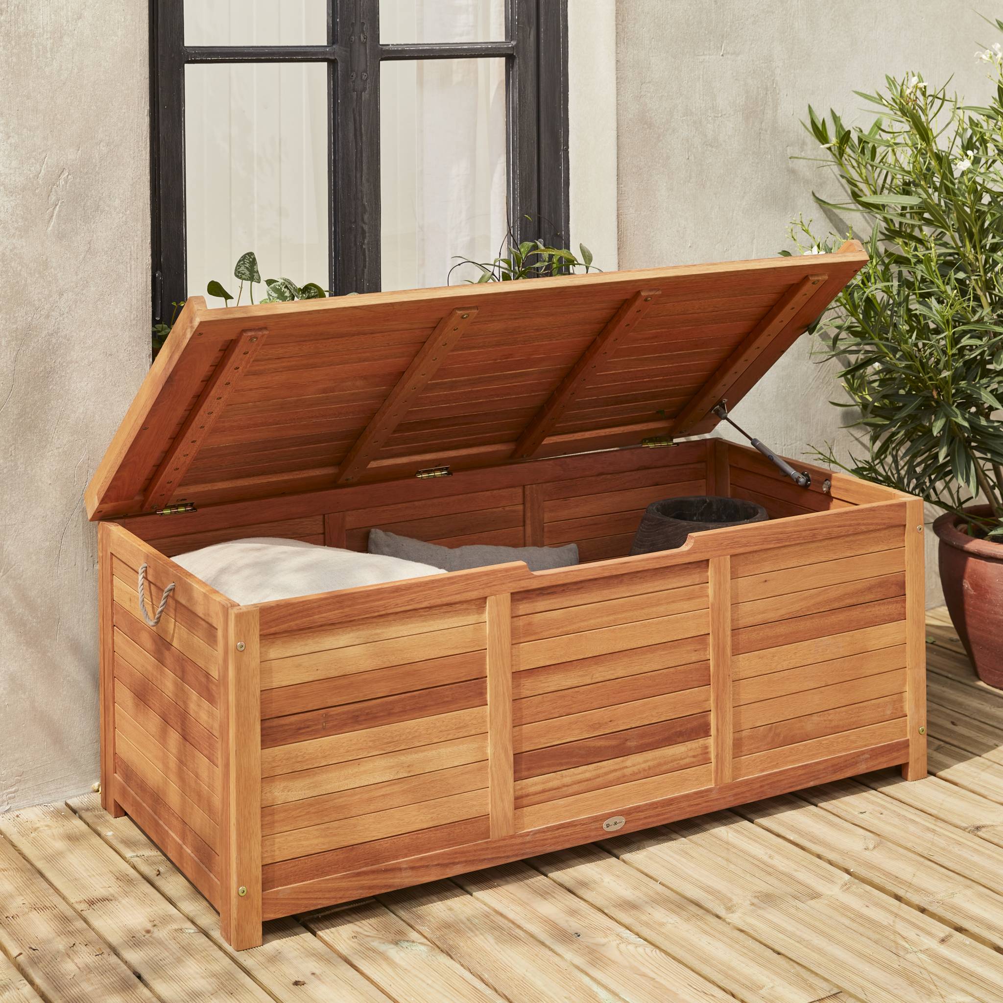 sweeek - Houten tuinbox 200L met gasveren