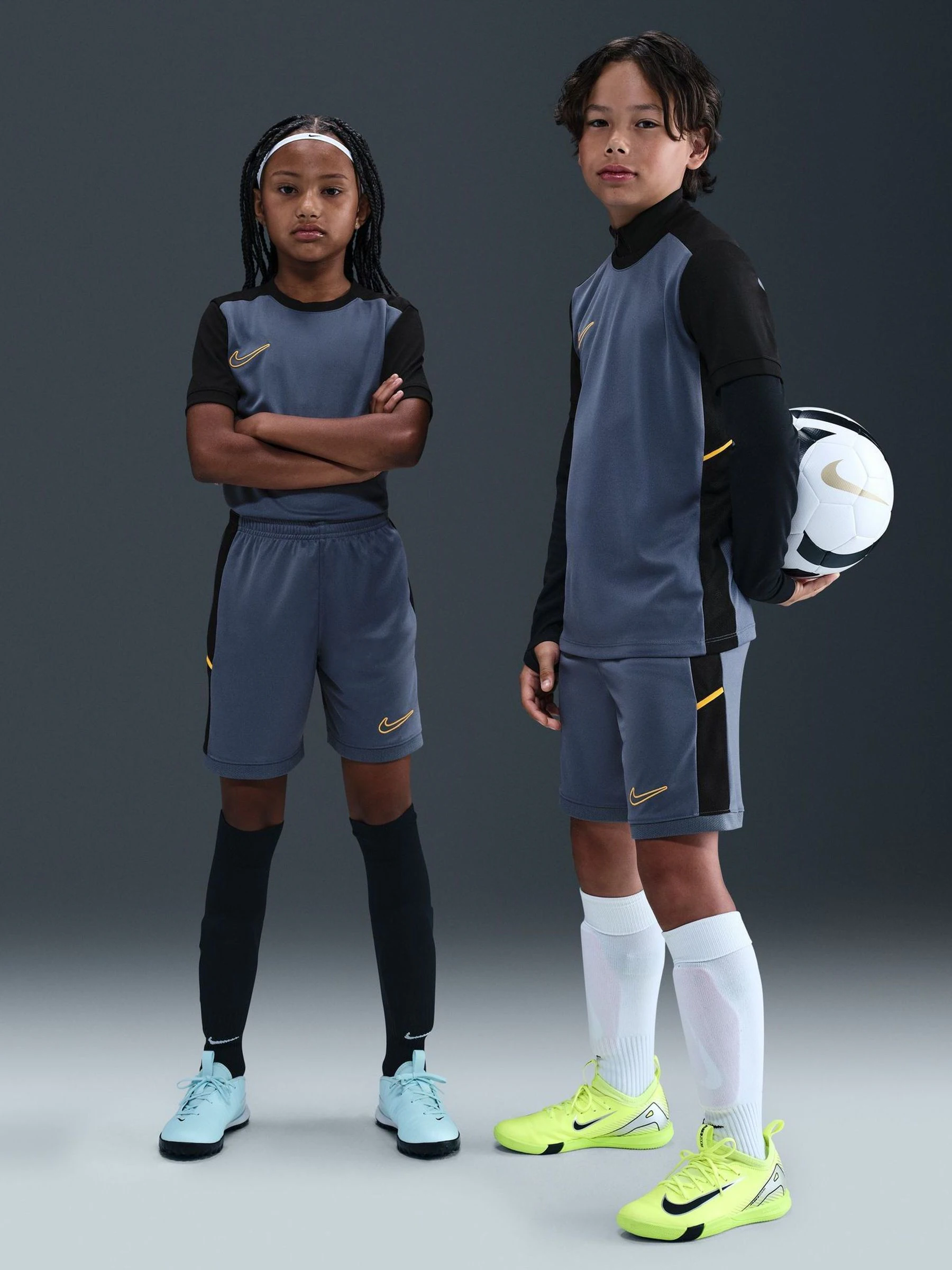 Vergrijsd blauw - Nike Dri-FIT Academy 25 Shorts
