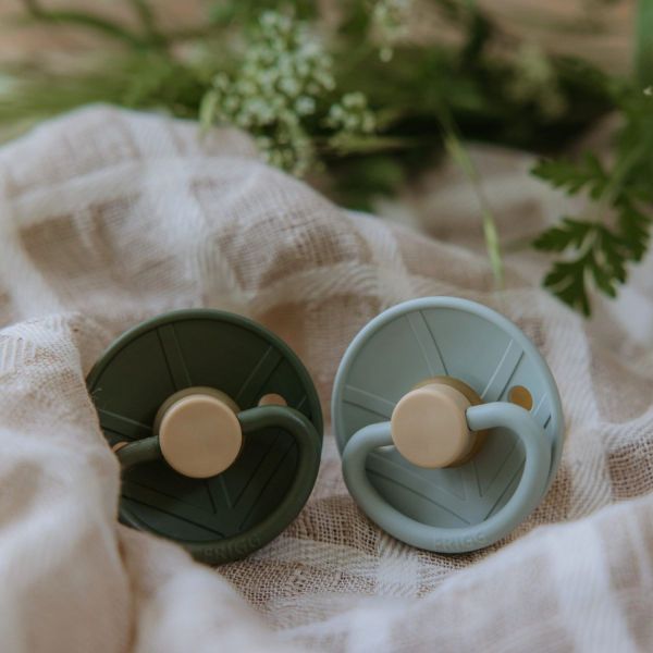 Frigg Little Viking Fopspeen - Rond - 2 Stuks - 0-6 Mnd - Sage/Olive