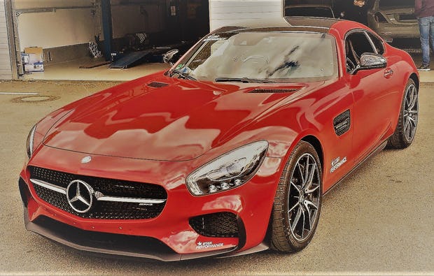 Im AMG GT-S Renntaxi durch die grüne Hölle