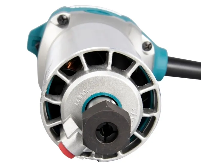 Makita fræsemaskine RT0702C 710 W