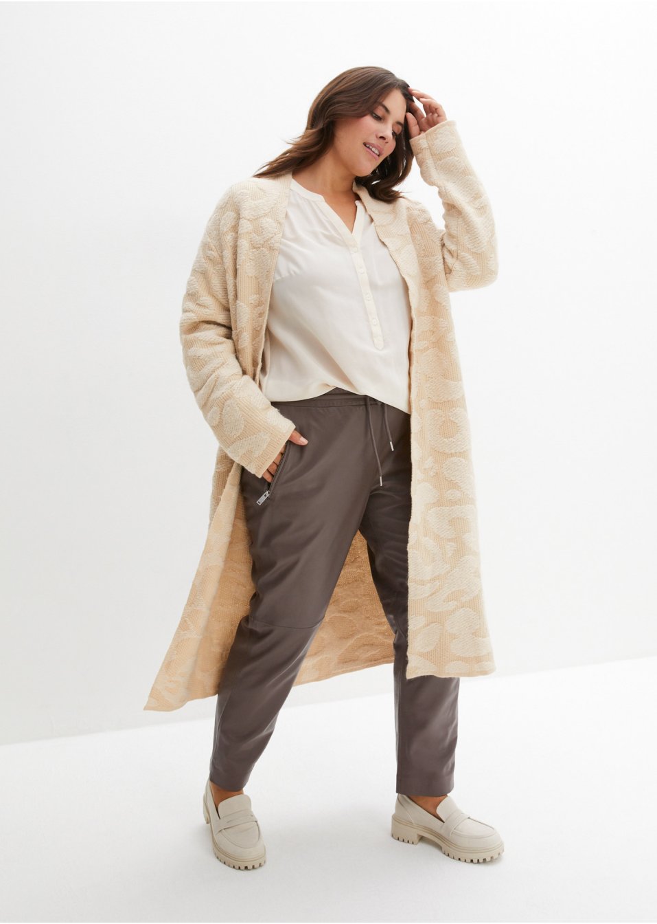 Manteau en maille avec teneur en laine