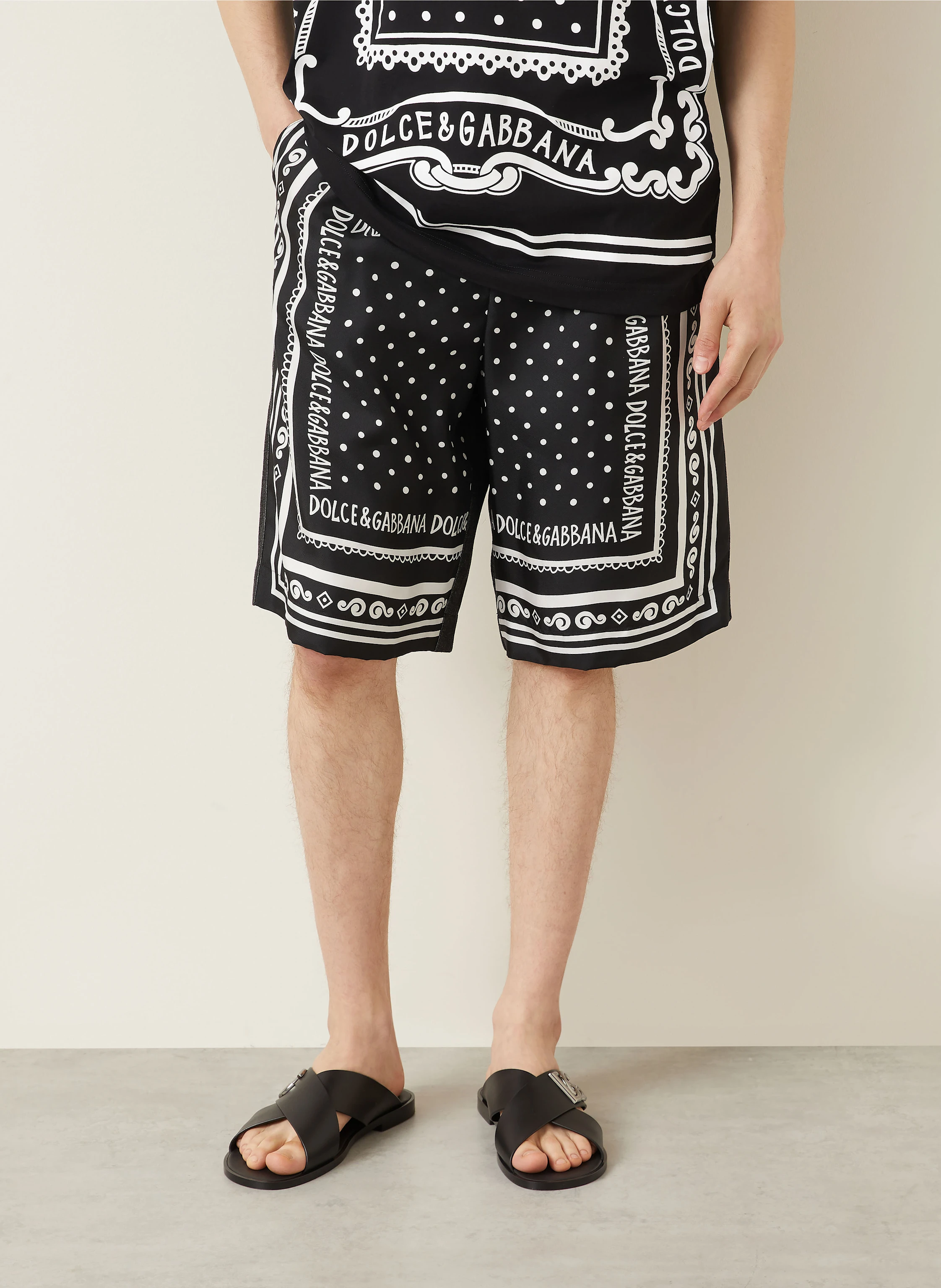 DOLCE & GABBANA Shorts im Materialmix