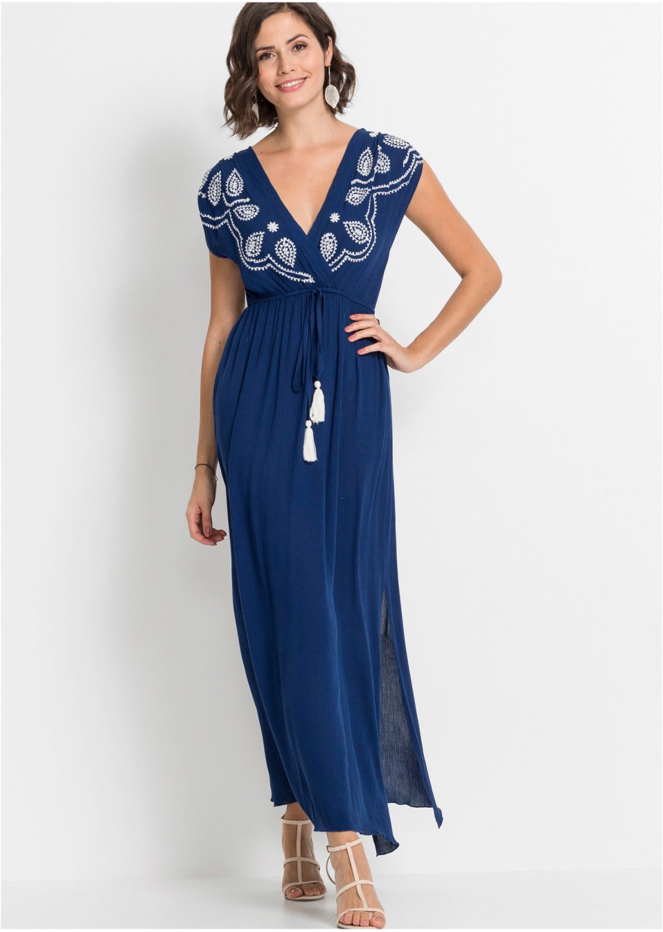 Robe longue à broderie