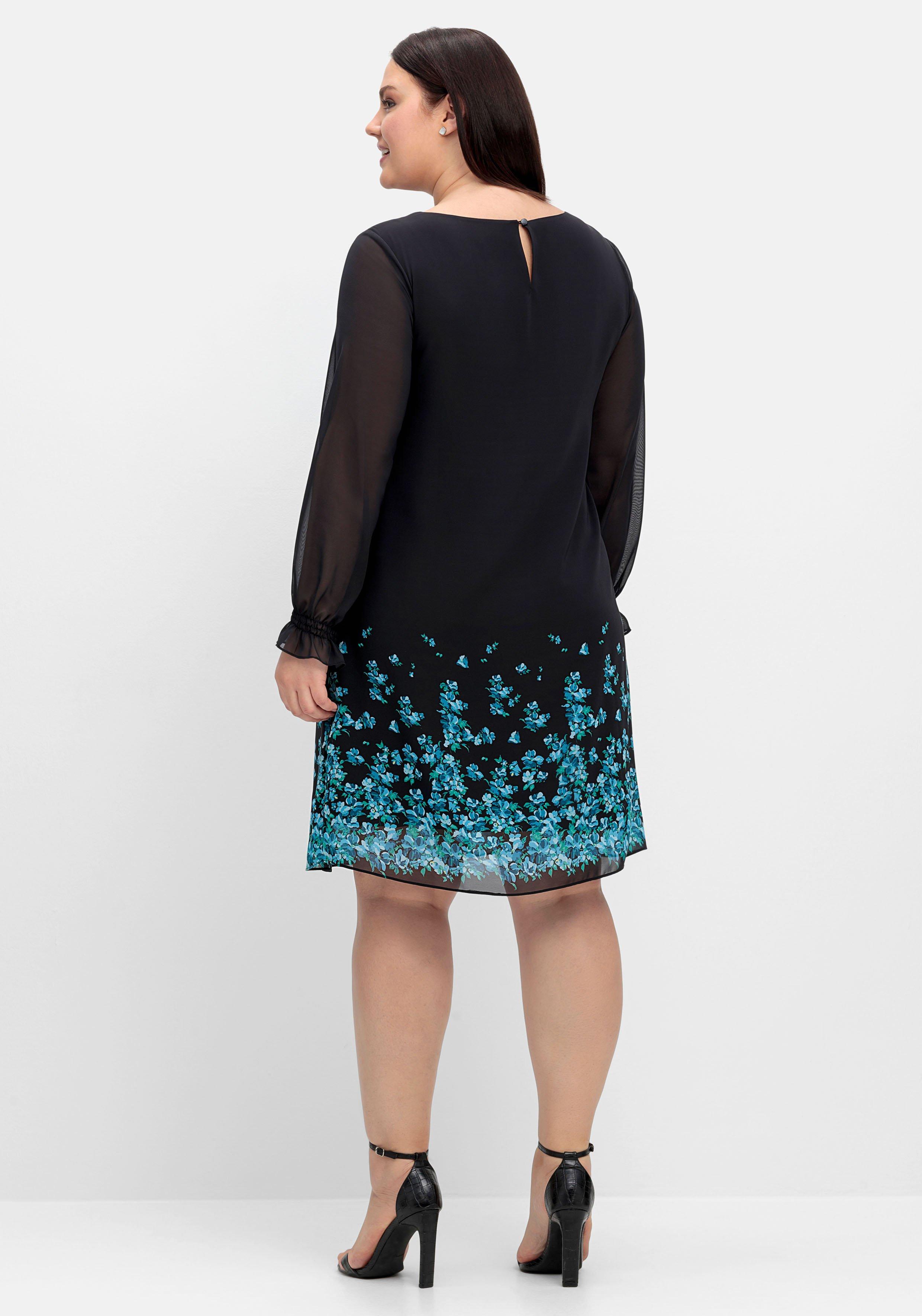 Kurzes Chiffonkleid mit Blumendruck am Saum