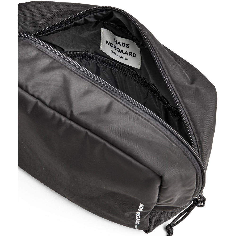 Køb Mads Nørgaard Black Tian Travel Kit