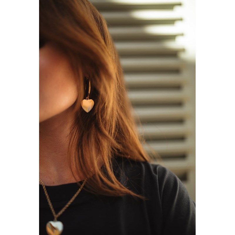petites boucles d'oreilles créoles coeurs doré à l'or fin - APHRODITE