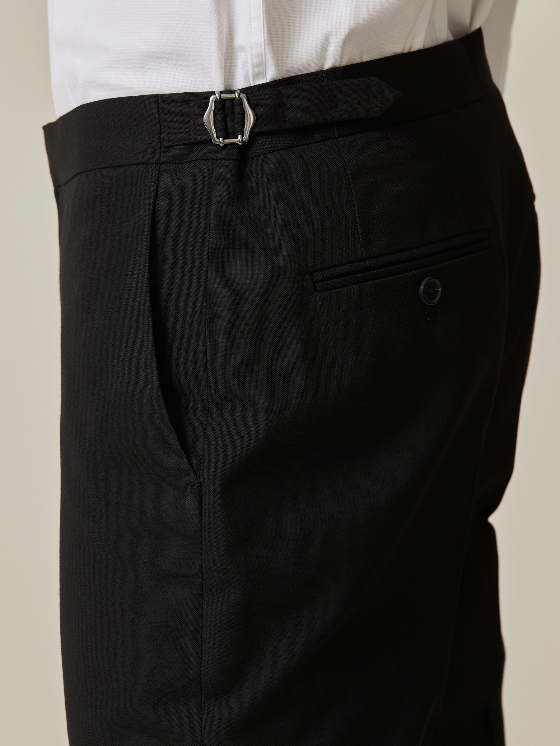 Zwart - Pantalon met zijverstelling en slim fit