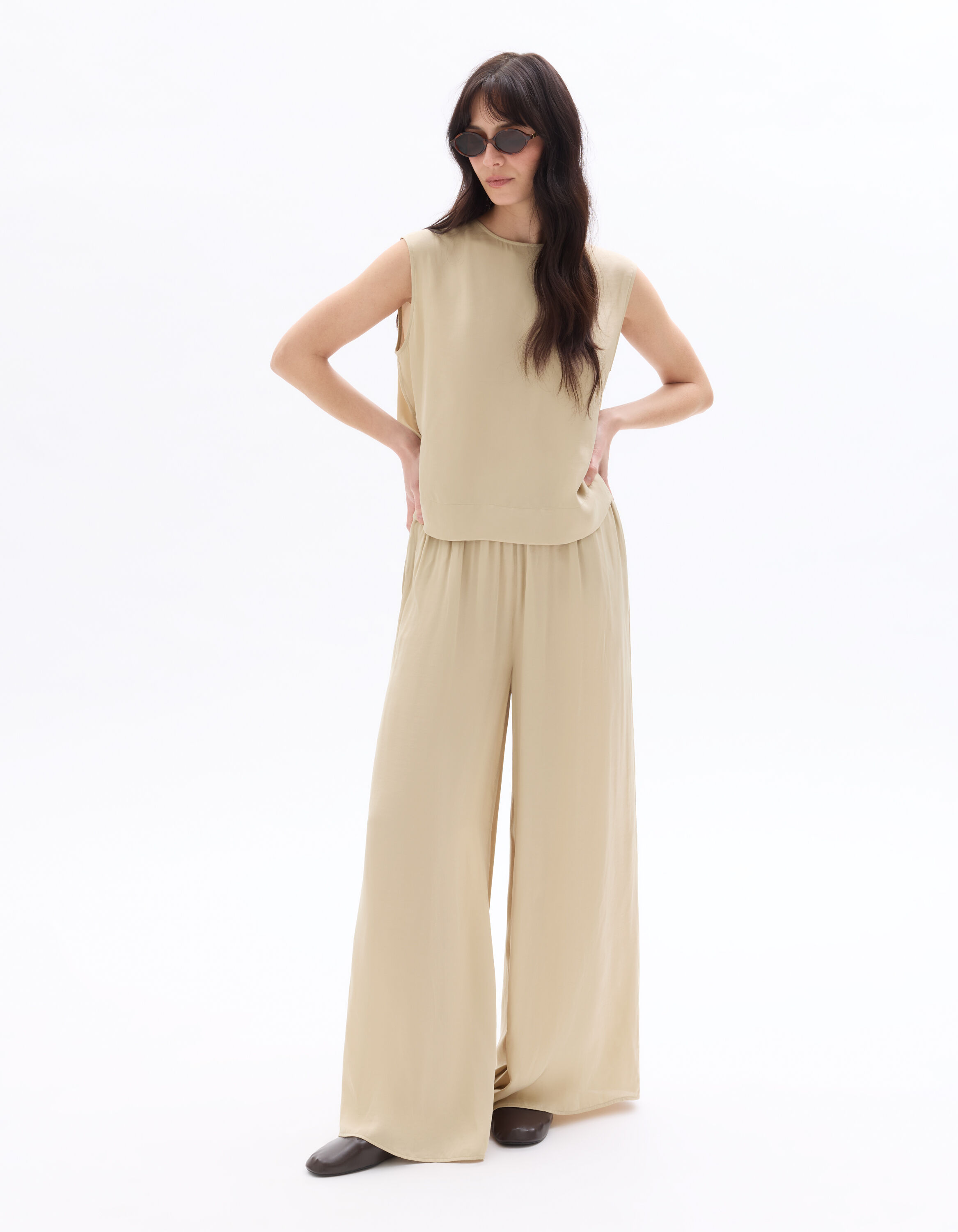 Blouse en satin sans manches - beige