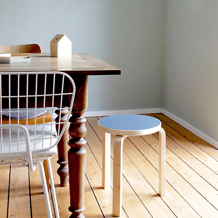 Artek - 60 Hocker (by Hella Jongerius), honig