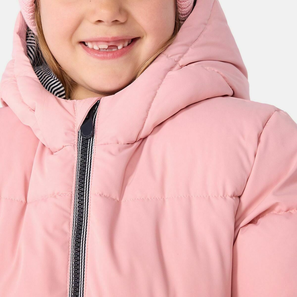 PETIT BATEAU<br>Jaqueta de penas com capuz