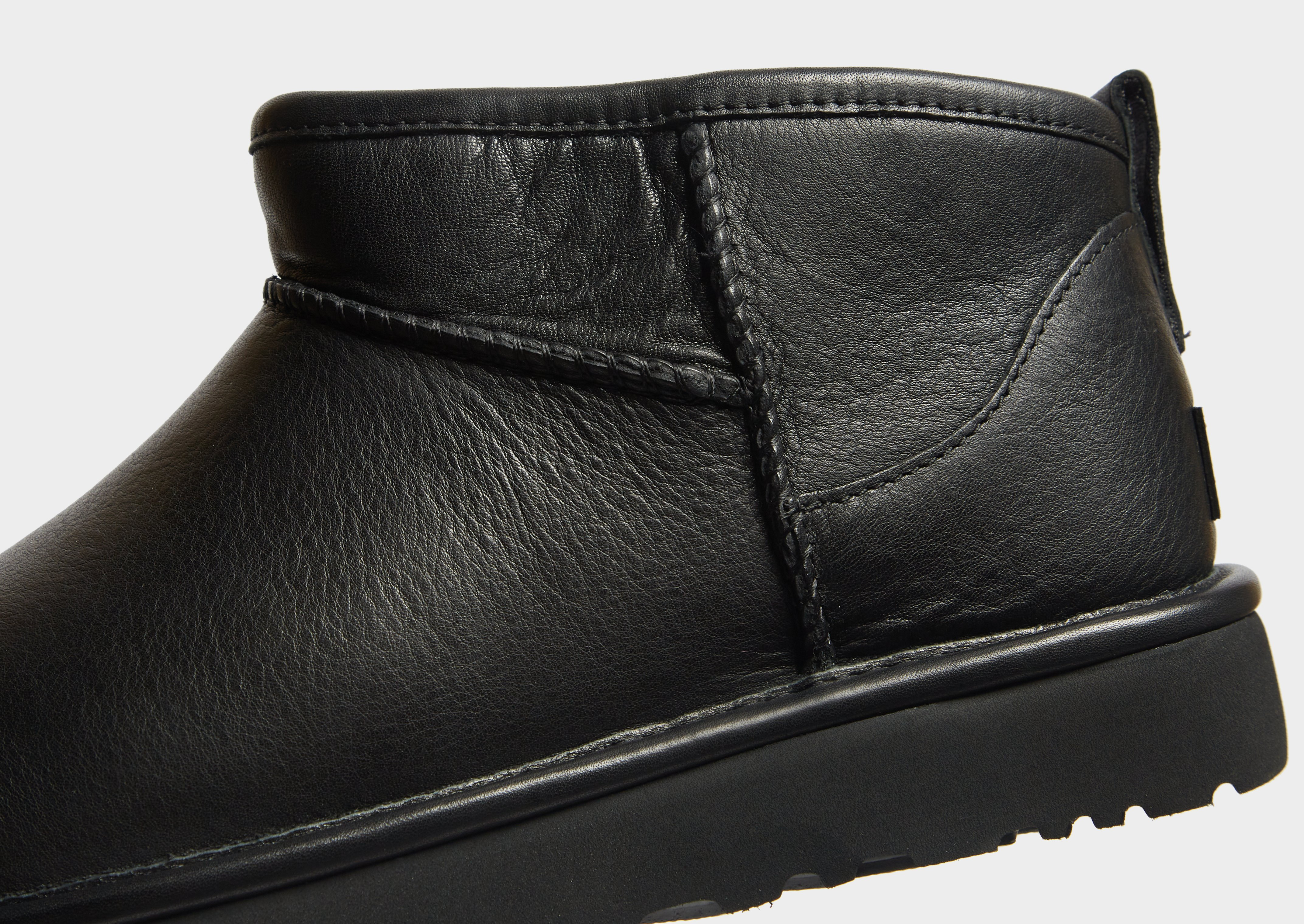 UGG Bottes en Cuir Classic Ultra Mini Femme