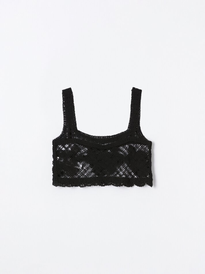 Top cropped com detalhes vazados - Preto