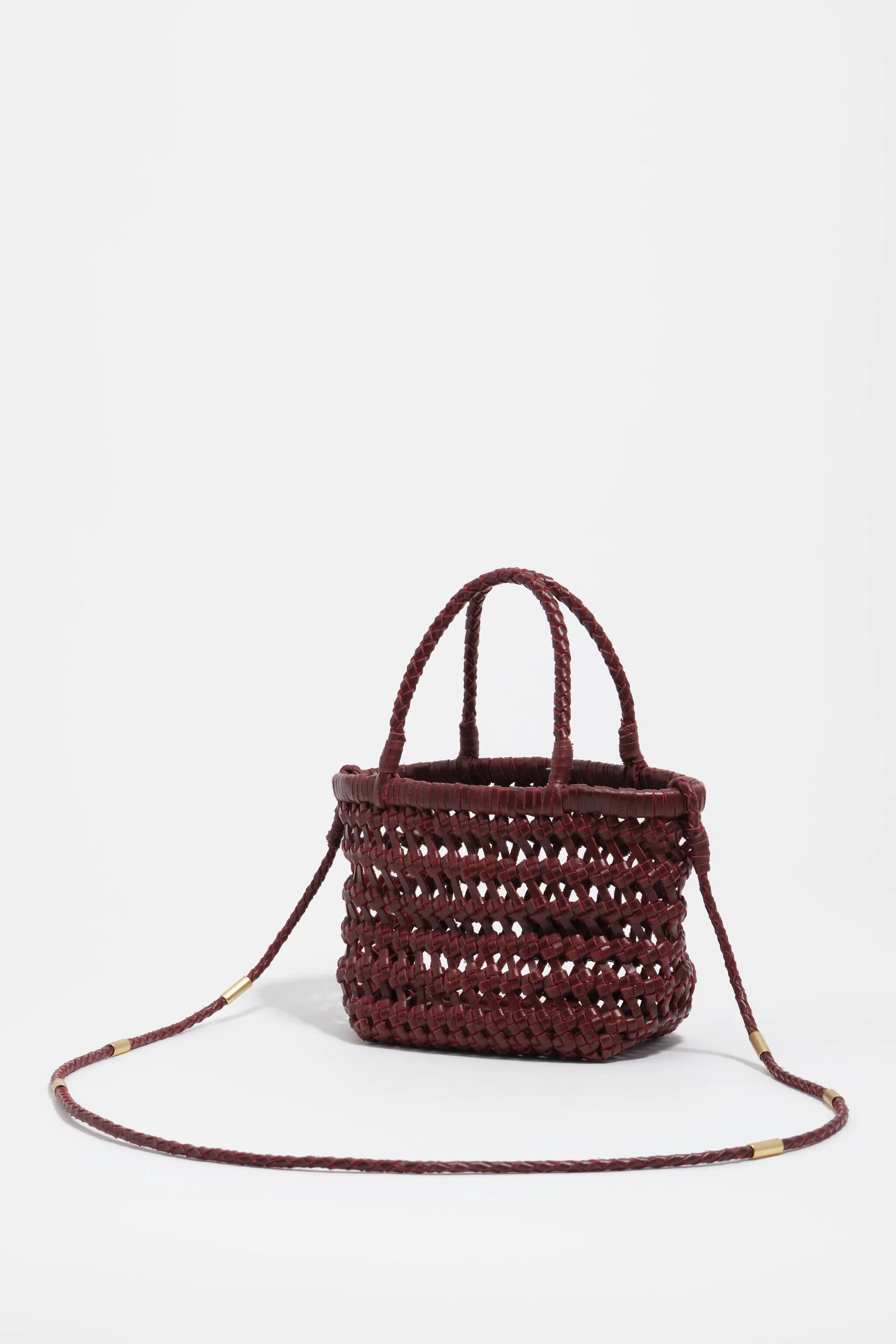 Bolsa mini de couro trançado cor cereja escura