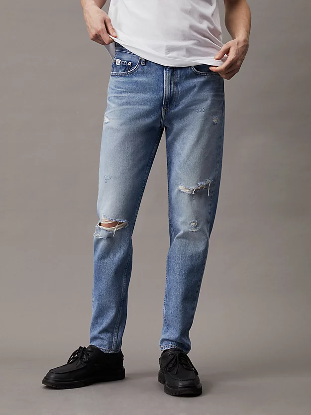 Calça jeans afunilada