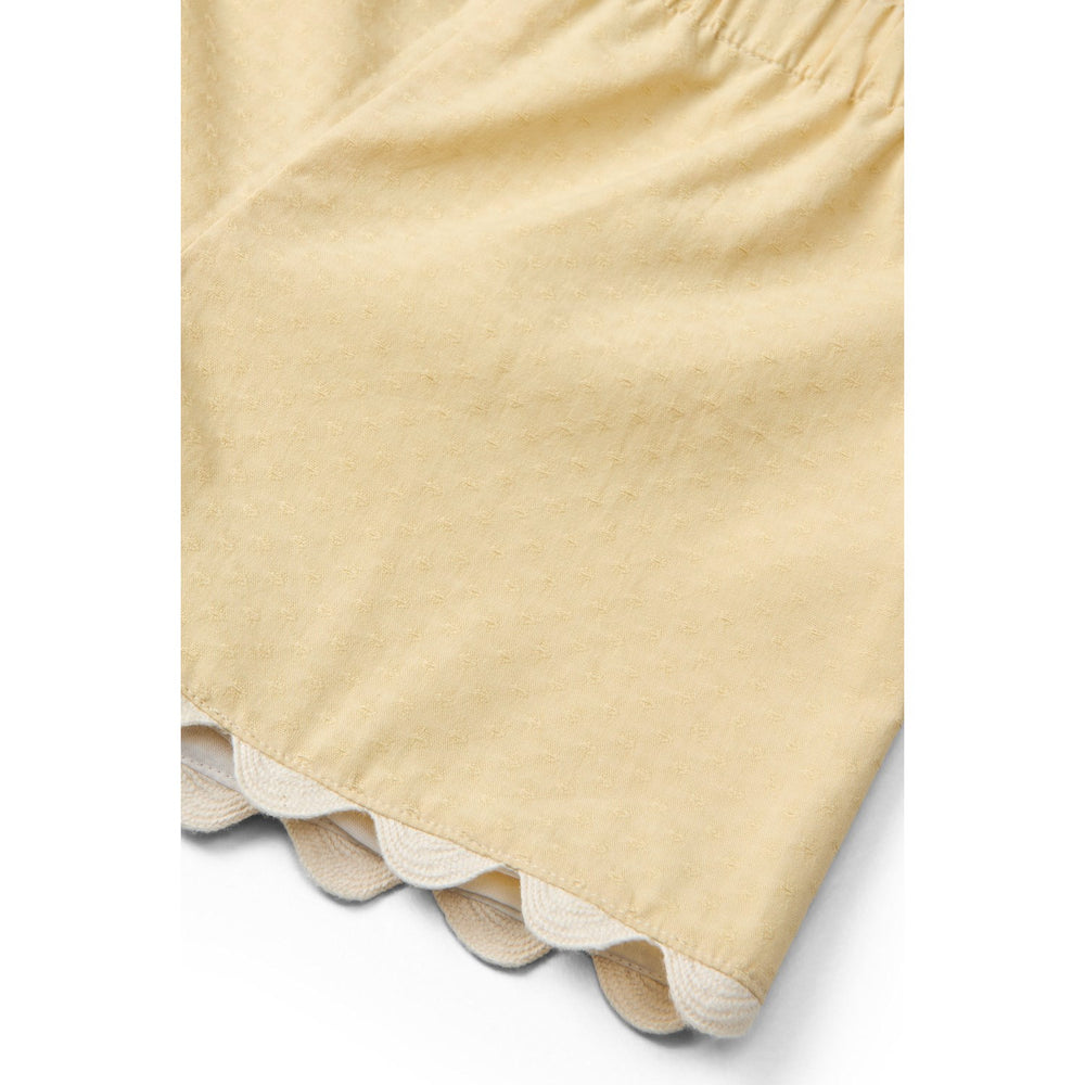 Køb COPENHAGEN COLORS Pale Yellow Comb. Deco Top & Shorts Sæt