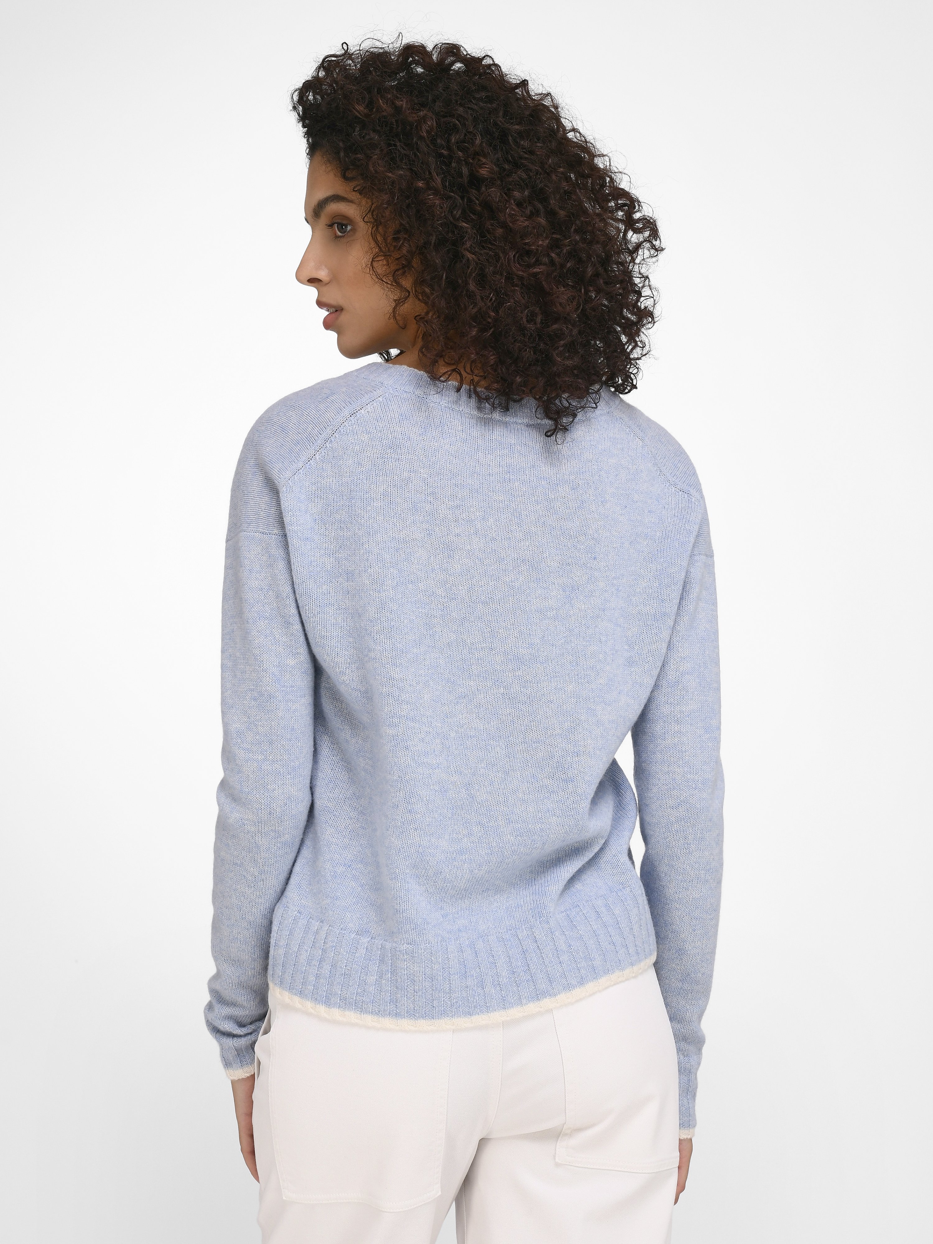 V-Pullover