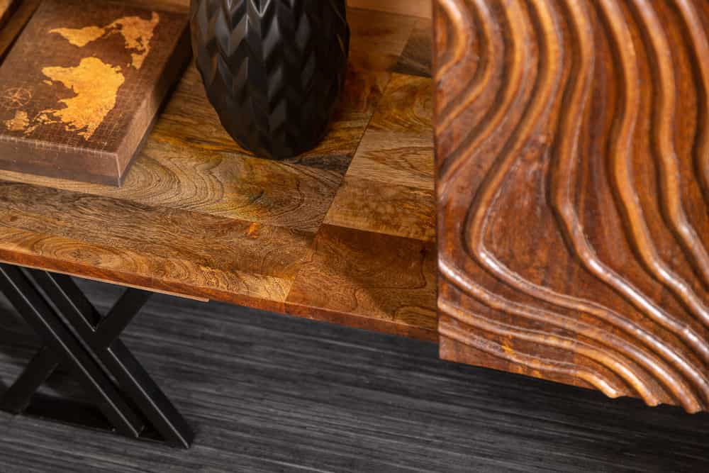 Handgearbeitetes Sideboard FLUID 160cm Mangoholz mit aufwendigen 3D Schnitzereien