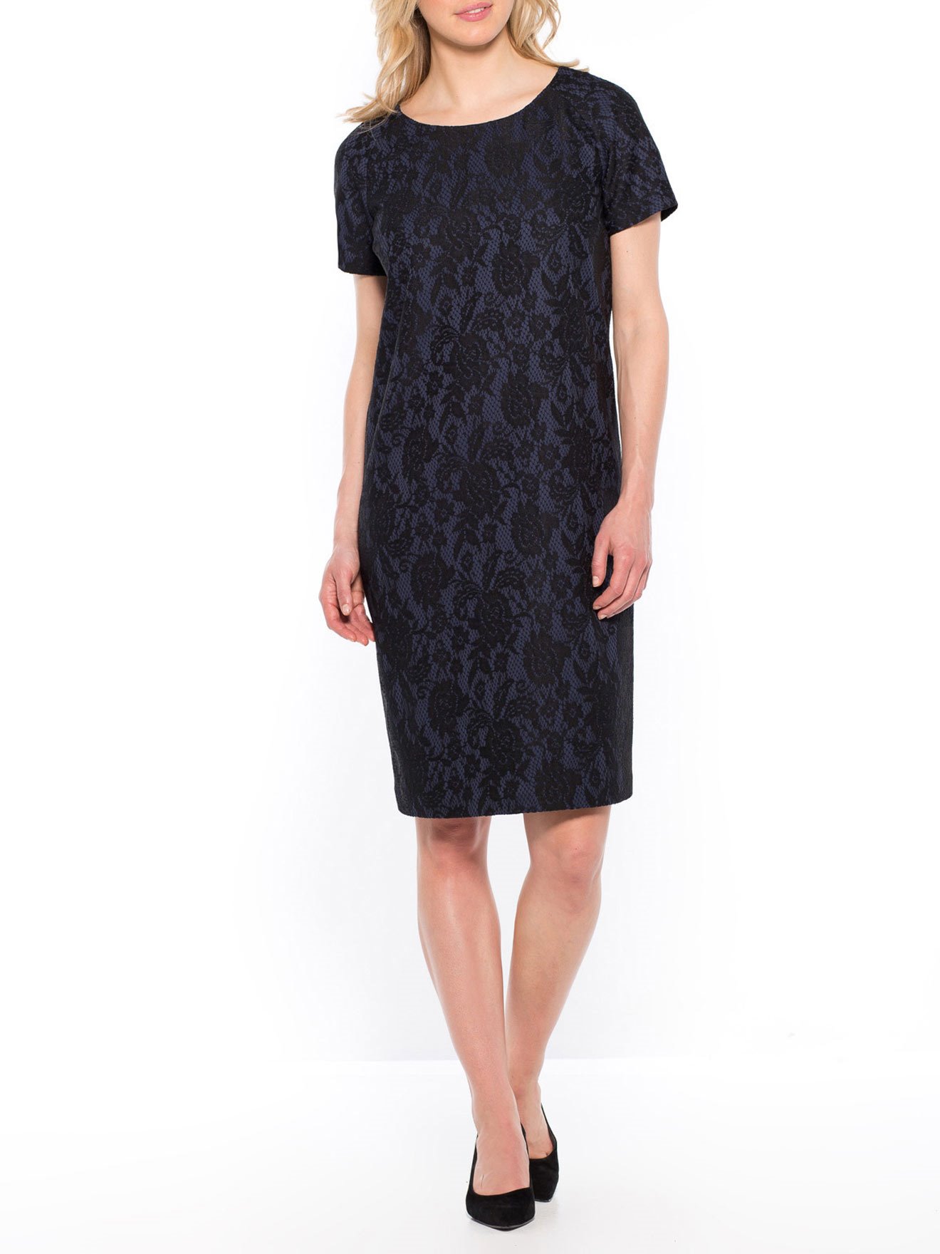 Robe motif dentelle, stature - d'1,60m