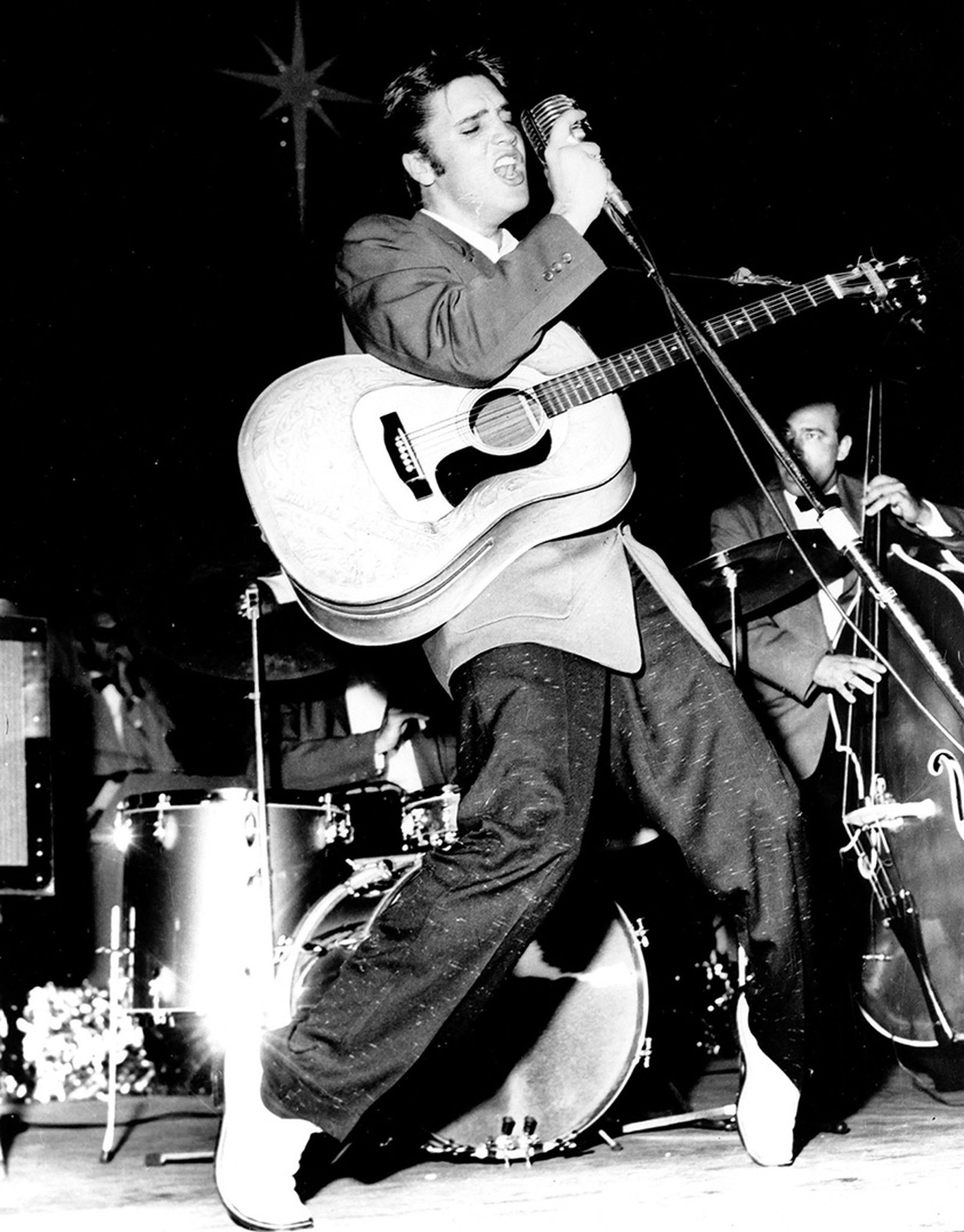 Presley Performing by Classic Collection I - Darlings - Small Limited Edition. 30x40.