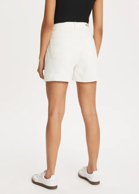 Mom fit short off-white (WIT.O)