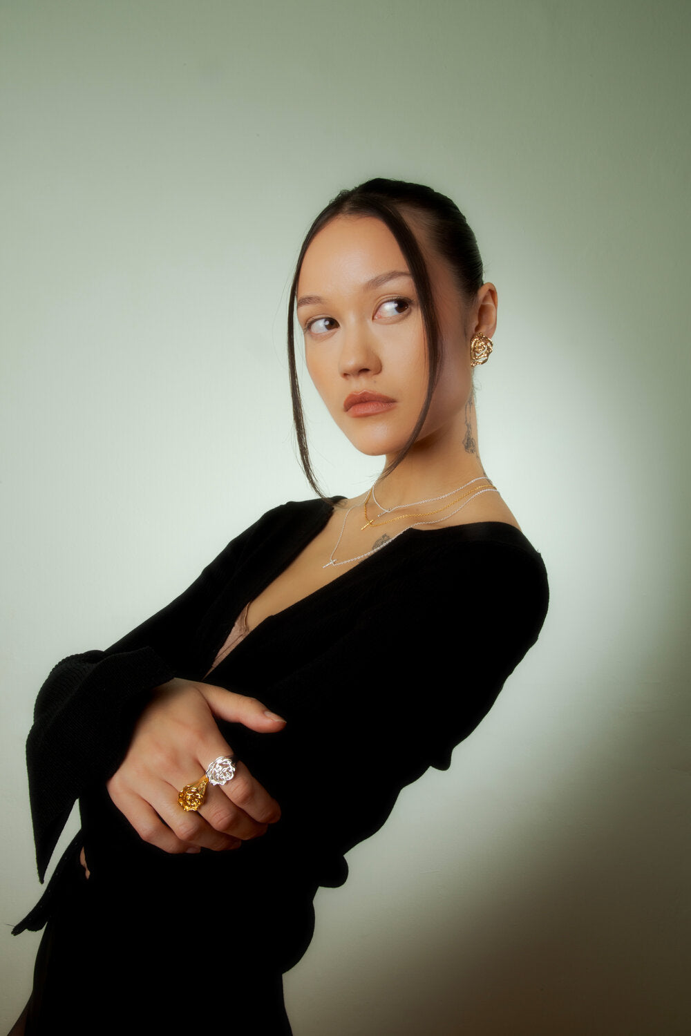 Jane Kønig  Rose ørestik - forgyldt