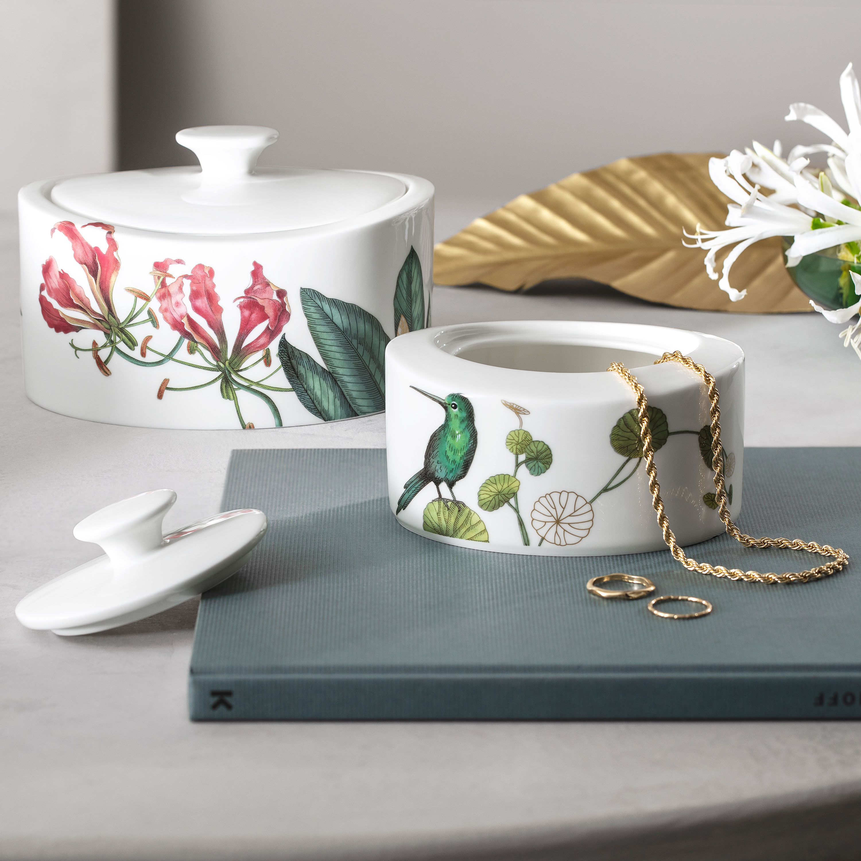 Avarua Sugar bowl Multi-colored, 9.9 oz, Premium Bone Porcelain