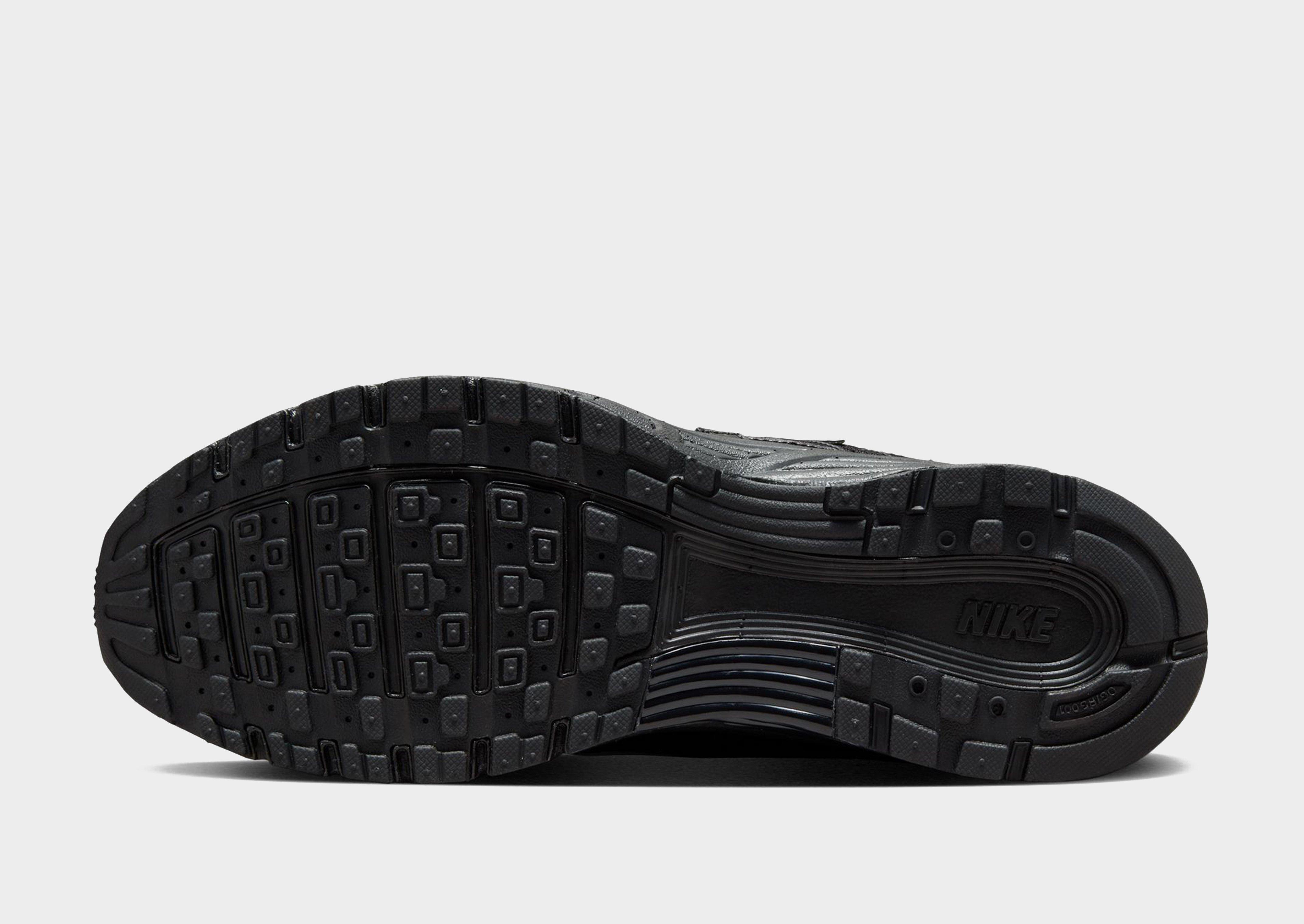Nike Chaussure P-6000