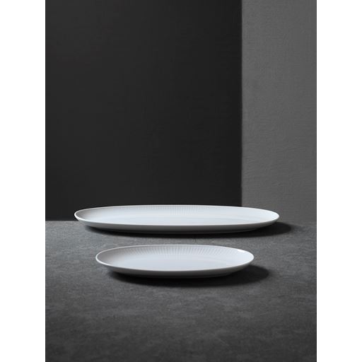 Royal Copenhagen Hvid Riflet Aflangt Fad, Hvid, 17x37 cm