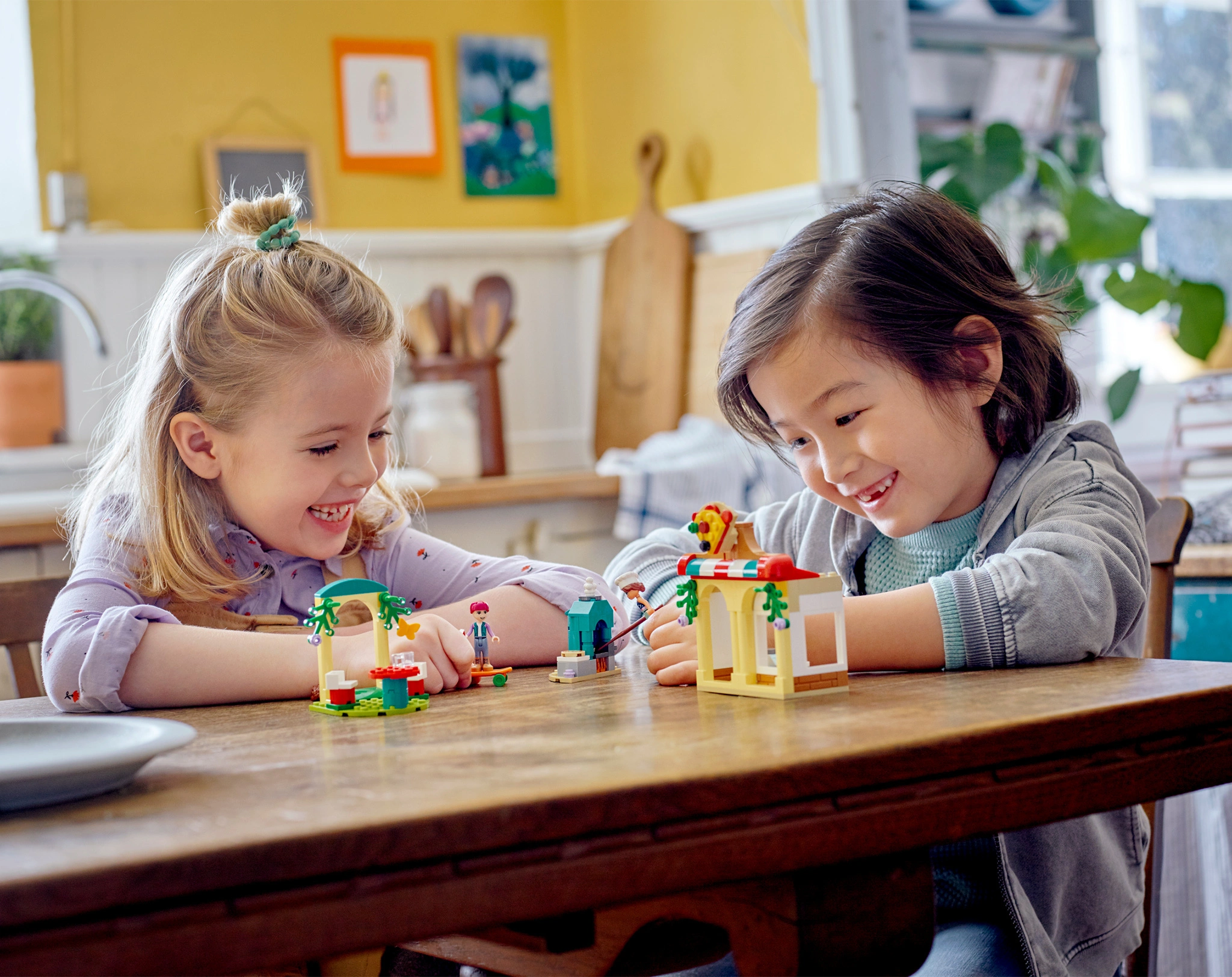 LEGO® Friends 41705 Heartlake City Pizzeria