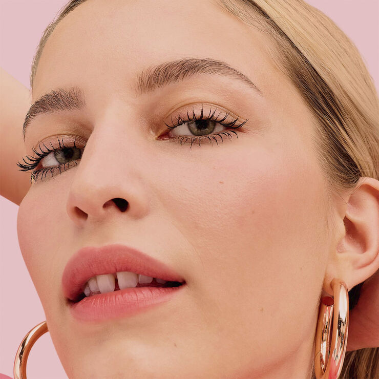 Benefit Cosmetics They're Real mascara