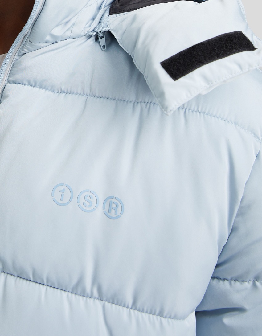 Jaqueta puffer com capuz