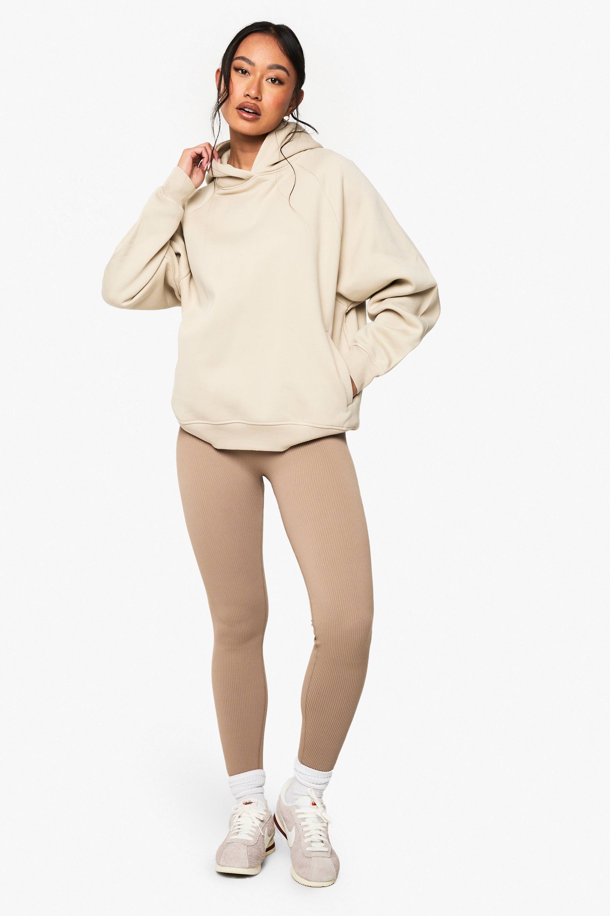 boohoo Sweat à capuche surdimensionné à coutures raglan