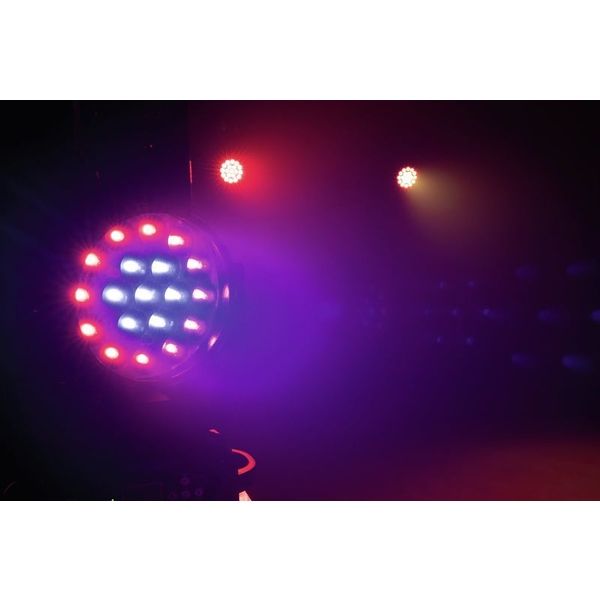 Eurolite LED TMH-X4 Zoom Wash