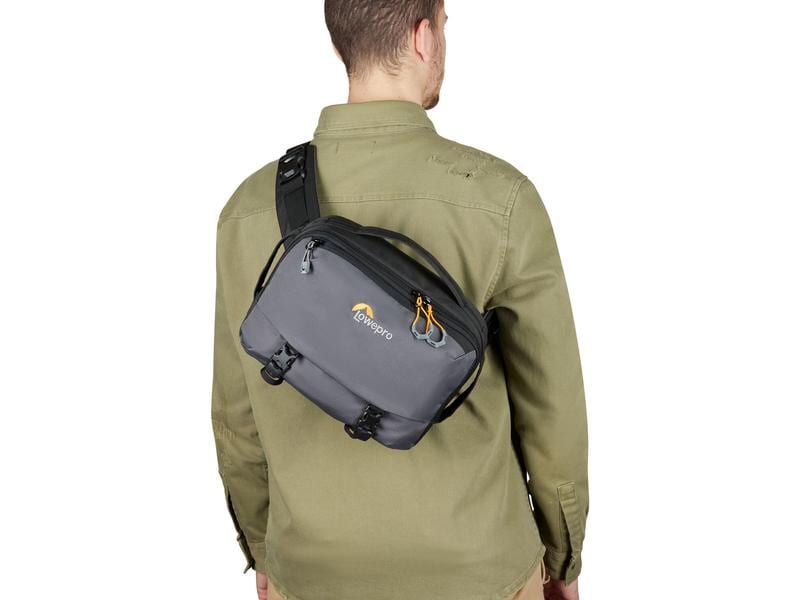 Lowepro Kamera-Tasche Trekker Lite SLX 120 Grau Fototasche für unterwegs aus recycelten Materialien